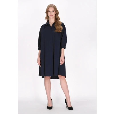 Abbildung von Kleid DREIMASTER S / Marine 95% Polyester5% Elasthan