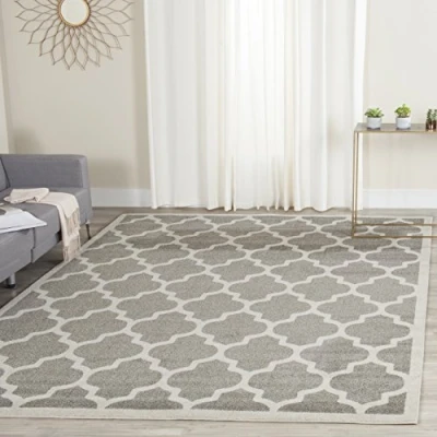 Abbildung von SAFAVIEH Geometrisch Teppich für Wohnzimmer, Esszimmer, Schlafzimmer Amherst Collection, Kurzer Flor, Dunkelgrau und Beige, 213 X cm