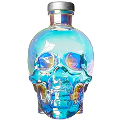 Abbildung von Crystal Head Vodka Aurora mit Geschenkverpackung (1 x 0.7 l)