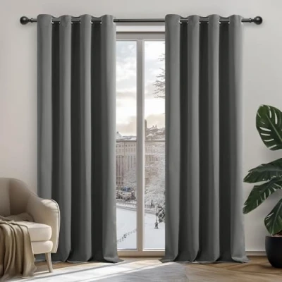 Abbildung von Deconovo Verdunkelungsvorhänge Blickdichte Gardinen mit Ösen Thermo Warm, 242x132cm(HöhexBreite), Hellgrau, 2er Set