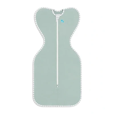 Abbildung von Love To Dream Pucksack Lite, Baby Erstausstattung Neugeboren (2,2 3,8kg), ideal für warme Temperaturen 24 27C, Arme hoch Position, zweiweg Reißverschluss einfaches Windelwechseln, Schlafsack