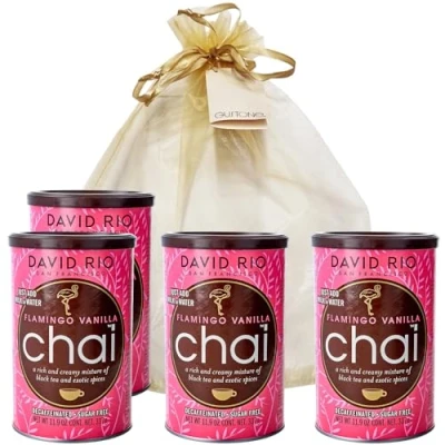 Abbildung von GUSTONE. David Rio Geschenkset Flamingo Vanilla Decaffeinated Sugar Free 4 x 337g Dosen Chai Latte Entkoffeiniert Zuckerfrei
