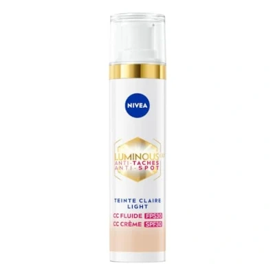 Abbildung von NIVEA Luminous 630 CC Anti Fleckenfluid FPS30 Claire Teint (1 x 40 ml), Cream Unified Teint, Foundation deckt Unvollkommenheiten ab, getönte Gesichtspflege Aging Concealer Fleckenreduzierer