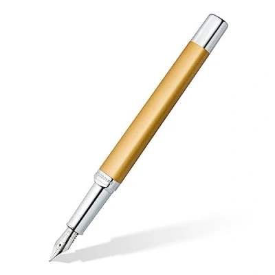 Abbildung von STAEDTLER Füllhalter triplus 474 M, Farbe Glorious Gold, hochwertiges Metallgehäuse in ergonomischer Dreikantform, Stahlfeder mit Patrone Schreibfarbe Blau, M11 3