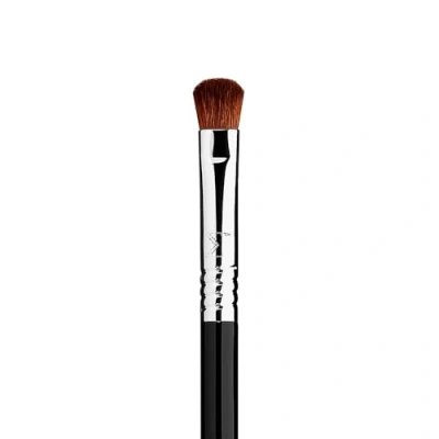Abbildung von Sigma Beauty E54 Medium Sweeper