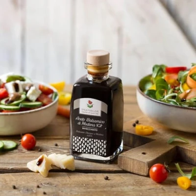 Abbildung von Balsamico Essig aus Modena g.g.A. Gealtert 250ML Balsamessig Made in Italy EMILIA FOOD LOVE Aceto di IGP Invecchiato