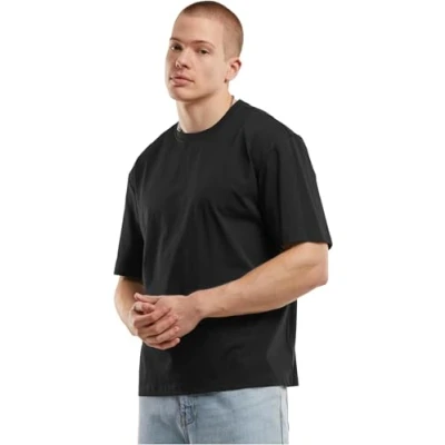 Abbildung von Build Your Brand Men&#039;s BY364 Sorona Loose Fit Tee T Shirt, Black, 56