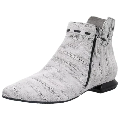 Abbildung von Simen Stiefelette