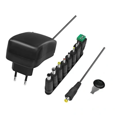 Abbildung von LogiLink PA0198 Universalnetzteil (34W) mit USB Port und 8 verschiedenen Adaptern, Kurzschluss , Überspannungs Überhitzungs Überstromschutz