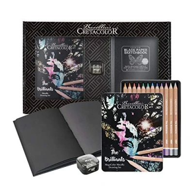 Abbildung von CRETACOLOR &quot;The Brilliants&quot; Metallic Zeichenset mit Premium Zeichenbuch und Spitzer in schöner Verpackung, Bunt, 12 Buntstifte, weicher satter Farbauftrag, hochwertiges Black Sketchbook