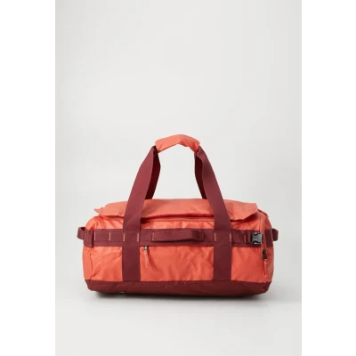 Abbildung von The North Face Base Camp Voyager Duffel 42L Gr. One Size Rot 1000000041438