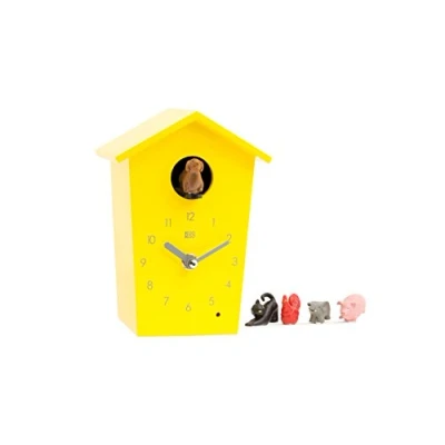 Abbildung von KOOKOO AnimalHouse Gelb, Moderne kleine Kuckucksuhr mit 5 Bauernhoftieren, Aufnahmen aus der Natur, freundlichem und modernem Design.