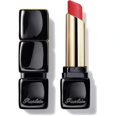 Abbildung von Guerlain Kisskiss Tender Matte Lippenstift 885 Gentle Coral 2,8 g