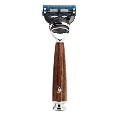 Abbildung von MÜHLE Rytmo 5 Klingen Rasierer kompatibel mit Gillette Griff aus gedämpfter Esche und Metallakzenten
