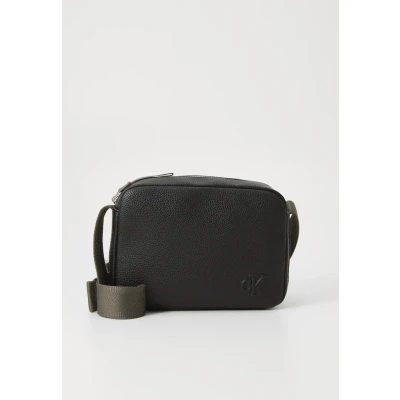 Abbildung von Calvin Klein Jeans Young Interesting Camera BAG Umhängetasche, Herren, Größe: One Size, Black