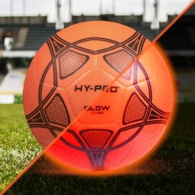 Abbildung von Hy Pro Premium Leuchtender LED Fußball, leuchtet im Dunkeln, Coole Sport Geschenkidee, offizielle Größe 5