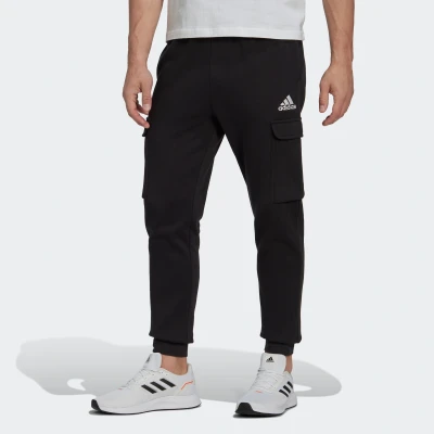 Abbildung von adidas Sportswear Essentials Cargo Jogginghose, Herren, Größe: 4XL, Black/white
