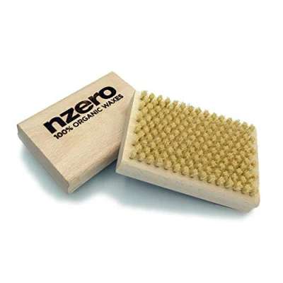 Abbildung von NZEROWAX Tampico Bürste für die Ski und Snowboardpflege, 12 x 8 cm