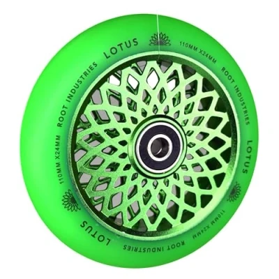 Abbildung von Root Industries Lotus Stunt Scooter Rolle 110mm + Fantic26 Sticker (Radiant Grün/Pu Grün)
