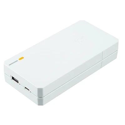 Abbildung von Xtorm Essential Powerbank 20.000 mAh, 15W, USB C A 2X Ausgang, xe1200, u.a. geeignet für iPhone und Samung, weiß