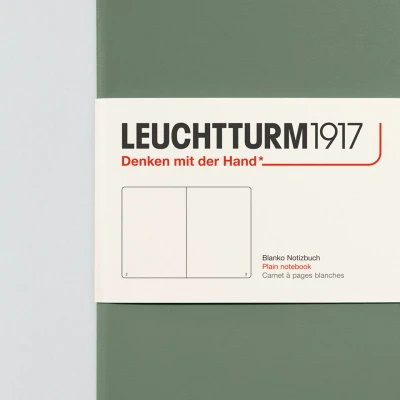 Abbildung von LEUCHTTURM1917 365488 Notizbuch Medium (A5), Hardcover, 251 nummerierte Seiten, Olive, blanko