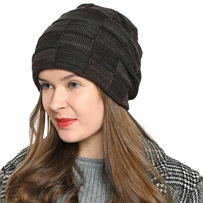 Abbildung von DonDon Mütze Damen Wintermütze Slouch Beanie Strickmütze mit warmen Fleece Innenfutter braun