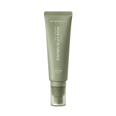 Abbildung von [VILLAGE 11 FACTORY] DAILY MINERAL TONE UP SUNBLOCK (50ml) Koreanische Hautpflege Mineralische Sonnencreme Hellt den Teint auf und mattiert spendet Feuchtigkeit Anti Aging