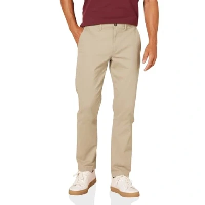 Abbildung von Amazon Essentials Herren Legere Stretch Chinohose mit schmaler Passform, Khakibraun, 36W / 30L