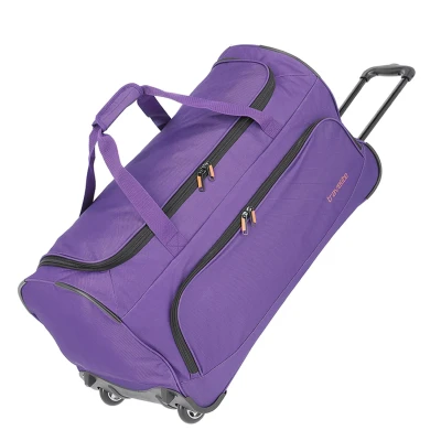 Abbildung von Travelite Basics Fresh Rollenreisetasche 36 Lila Reisetasche mit Rollen Weichgepäck