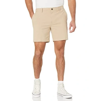 Abbildung von Amazon Essentials Herren Leichte bequeme Oxford Hose aus Stretchmaterial 18 cm in schmaler Passform (zuvor Goodthreads), Khakibraun, 33W