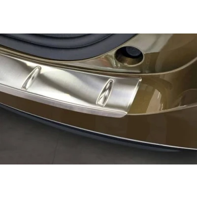 Abbildung von Ladekantenschutz aus Edelstahl mit 3D Abkantung passend für Skoda Kodiaq II ab 12/2023 AZUGA AZ29000221 Stoßstangenschutz