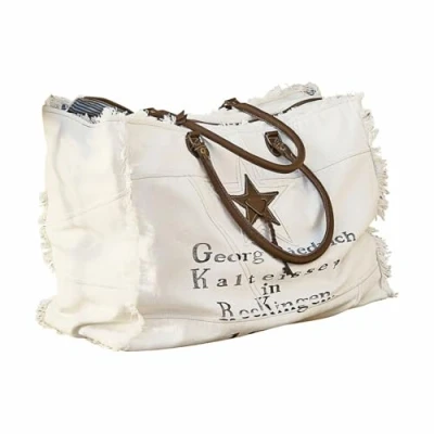 Abbildung von Loberon Tasche Friedrich, Vintage Print, Stern mit Zier Schlüsselchen, Natürlicher Material Mix, Accessoire, Henkeltasche, Baumwolle, Büffelleder, weiß