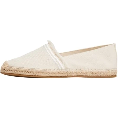 Abbildung von Tommy Hilfiger FRINGE CANVAS CLOSED ESPADRILLE Espadrille, Halbschuh, Schlupfschuh, Sommerschuh mit ausgefransten Rand