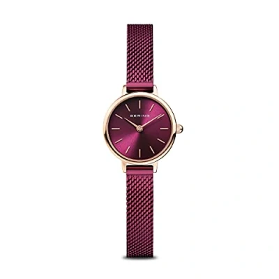 Abbildung von BERING Damen Uhr Quarz Movement Classic Collection mit Edelstahl und Saphirglas 11022 064