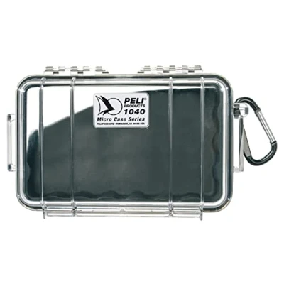 Abbildung von PELI 1040 Wasserdichte Micro Box zum Schutz von Smartphone und Weiteren Elektrischen Utensilien, IP67 Wasser Staubdicht, 0,7L Volumen, Transparent/ Schwarz Gummieinlage