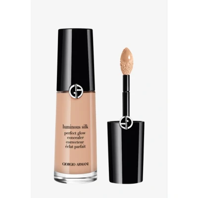Abbildung von Armani Luminous Silk Concealer 12ml (Verschiedene Farbtöne) Shade 5.25