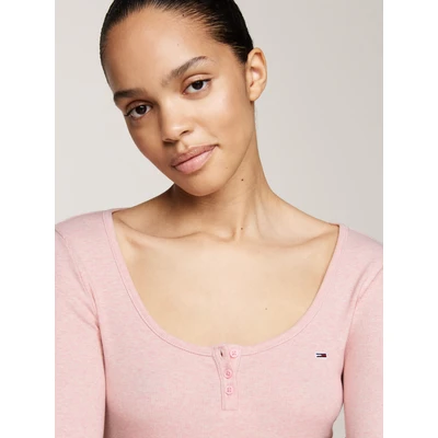 Abbildung von Tommy Jeans Langarmshirt &quot;TJW MELANGE HENLEY LS EXT&quot;, in melierter Optik, mit Logostickerei