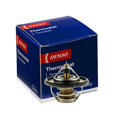 Abbildung von DENSO DTM82726 Kühlwasserthermostat 82C mit Dichtungen HYUNDAI: i10 I, i30 I Kombi, i20 Schrägheck, KIA: Picanto II, SORENTO 1, RIO 3