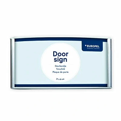 Abbildung von Europel Türschild einfach und elegant, leicht gewölbt 21X8cm. Schrauben oder kleben, Quer Hochformat, PVC Entspiegelte Abdeckscheibe, Farbe silber, inkl. Montagematerial, 355505, 21x8 cm