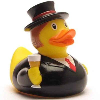 Abbildung von Badeente Bräutigam Quietscheente L: 7,5 cm I inkl. Badeenten Schlüsselanhänger im Set