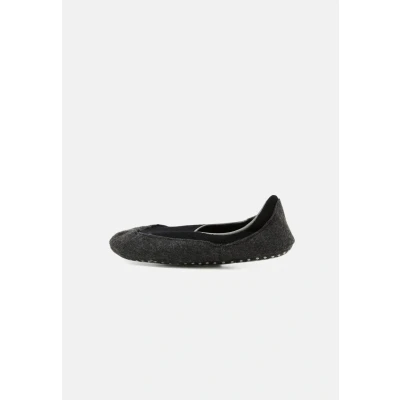 Abbildung von Falke Füßlinge, Größe: 39 40, Black