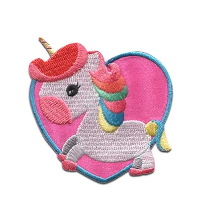 Abbildung von Einhorn Aufnäher, Bügelbild, Aufbügler, Applikationen, Patches, Flicken, Zum Aufbügeln (Einhorn pinkes Herz), Größe: 6,3 x 6,7 cm