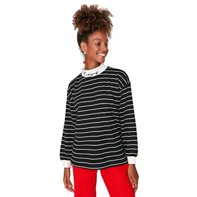 Abbildung von TRENDYOL Damen High Neck Striped Regular Sweatshirt, Schwarz, S EU