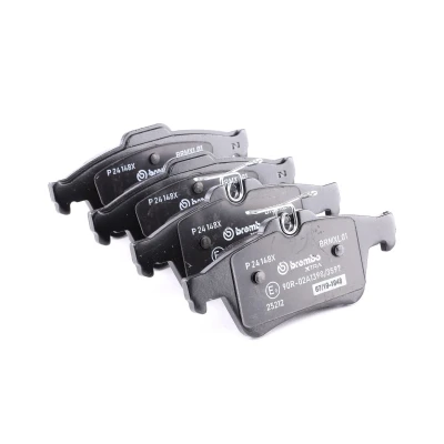 Abbildung von BREMBO P 24 148X Bremsbelagsatz exkl. Verschleißwarnkontakt ohne Zubehör FORD: Focus 3, Grand C Max, Mk3 Kasten / Kombi, VOLVO: C30, V50