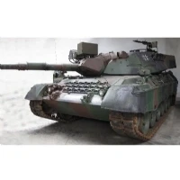 Abbildung von Revell Modellbausatz I Geschenkset Leopard 1 A1A1 A1A4 Detailreicher Panzer Bausatz 233 Teile Maßstab 1:35 für Kinder und Erwachsene ab 12 Jahren