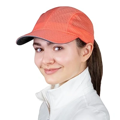 Abbildung von TrailHeads Cap Damen zum Joggen Race Day Performance Cappy Frauen Leichte &amp; Schnell Trocknende Sport Sommer aus Mesh mit Reflektierendem Rand Korallenrot