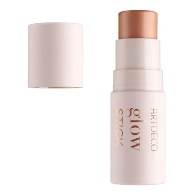 Abbildung von ARTDECO Glow Stick Creme Highlighter in Stiftform für strahlende Haut Praktisches Handtaschenformat 1 x 5 g