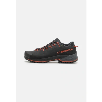 Abbildung von La Sportiva TX4 EVO GTX Hikingschuh, Herren, Größe: 45.5, Carbon/cherry tomato Schuhe