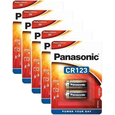 Abbildung von Set mit 5 Blister x 2 Lithium Batterien CR123A / CR17345 Original Panas.