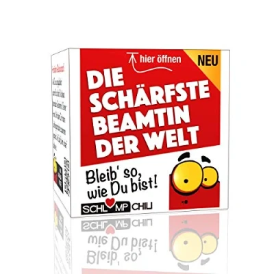Abbildung von Schlump Chili⎥Die schärfste Beamtin der Welt ein witziges und originelles Geschenk Set für Frauen! z.B. zum Geburtstag, Weihnachten, Ostern, Ausstand, Rente, Pension oder einfach so :)